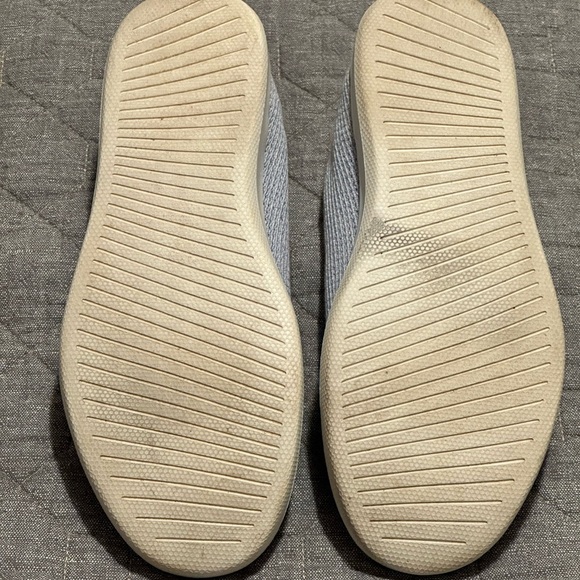 Like new Allbirds Tree Loungers in periwinkle blue - women’s size 9 - Picture 4 of 8